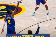 约基奇缺阵掘金主场108-104力克雄鹿 小哈达威25分 字母哥空砍31+8+11