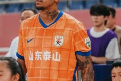 克雷桑晒出自己的中超出场图 进球荒已持续4个月