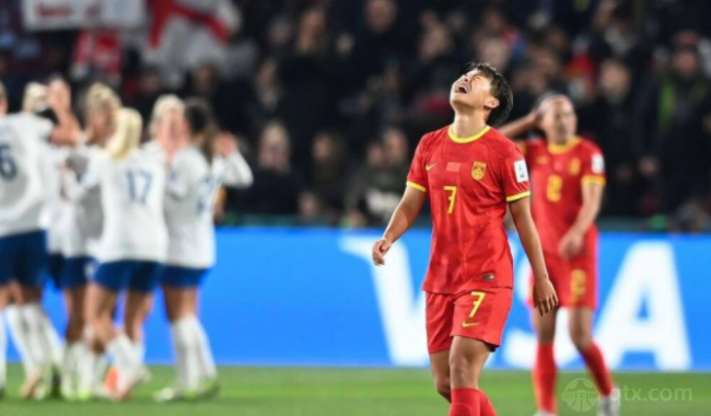 中国女足不敌英格兰