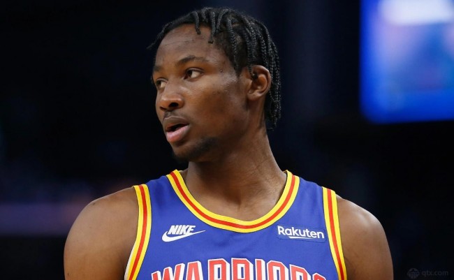 曝库明加不想再待在勇士