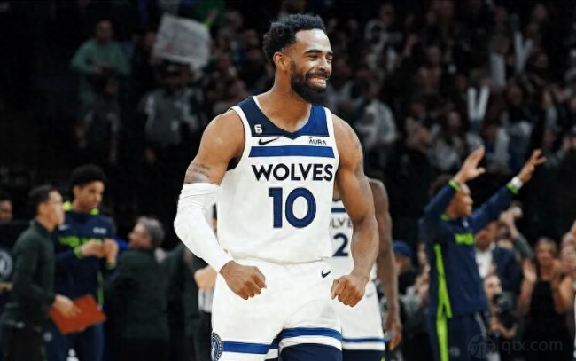 森林狼球员迈克·康利