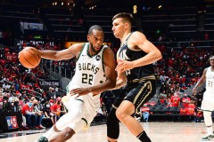 雄鹿击败老鹰晋级总决赛 米德尔顿32+7霍勒迪27+9+9