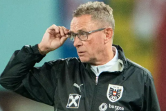 朗尼克接受脚踝手术 此前首次手术后发炎