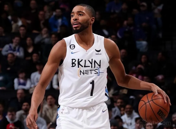 76人球员米卡尔-布里奇斯