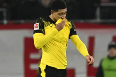 乔布贝林厄姆染红 比赛中错失得分机会