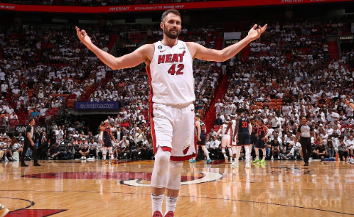 热火球员凯文-乐福