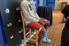 伊巴卡脚踝扭伤G6出战成疑