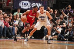 46+15+13！这就是韦德能够比肩艾弗森的原因