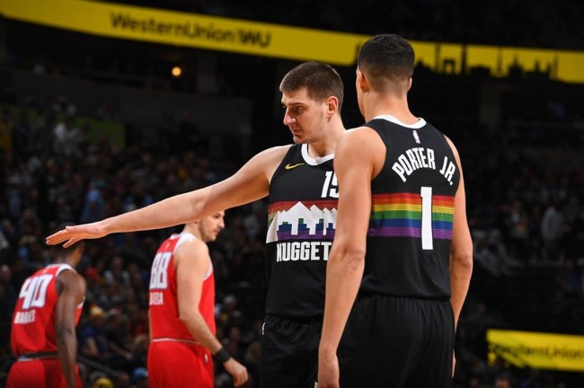 约基奇能够帮助波特轻松得分