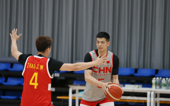 中国男篮球员方硕参加球队集训