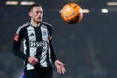 曝利兹联报价朗斯塔夫 总价1200万镑