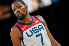 杜兰特任奥运会旗手 美国男篮史上首位旗手球员