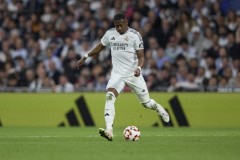 皇马跟队：阿拉巴轻微不适 仍有望出战国王杯决赛