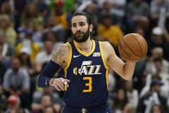 步行者完成交易后将在自由市场追求卢比奥