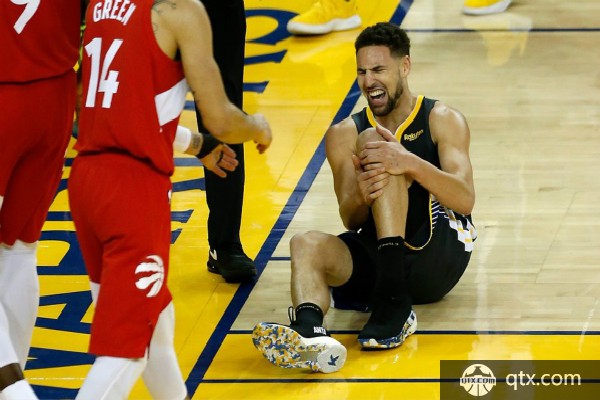 汤普森左膝前十字韧带撕裂