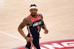 比尔提出交易申请 勇士凯尔特人76人均有意追逐