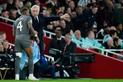 曝皇马考虑今夏出售阿拉巴 球员状态下滑严重