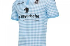 慕尼黑1860推出啤酒节主题球衣  皮革短裤惊艳