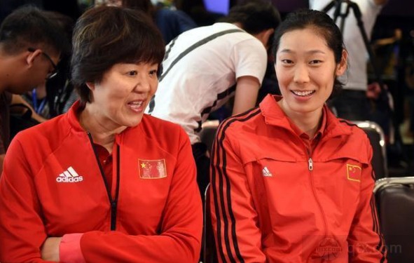 中国女排对阵美国女排直播时间