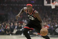 狂砍准三双无济于事 西亚卡姆难堪球队大腿