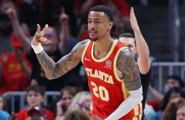 老鹰球员约翰-科林斯