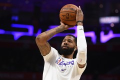 马基夫-莫里斯结束隔离将可以参加训练和比赛