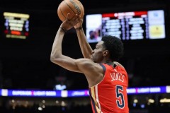 鹈鹕提前续约赫伯特-琼斯 合同3年价值6800万