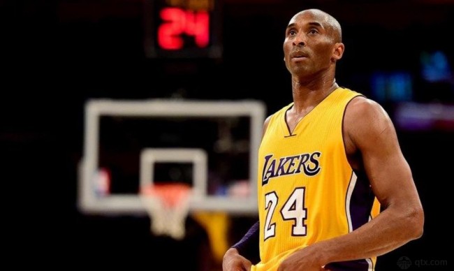 奥尼尔转发湖人队史10大巨星