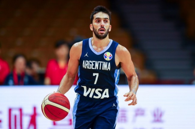 尼克斯曾考察过坎帕佐