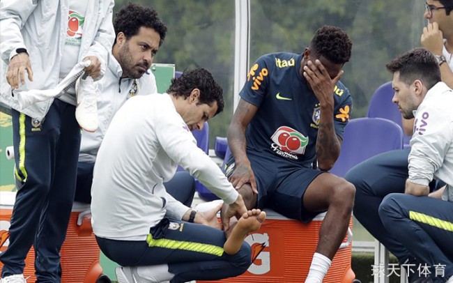 世界杯再伤一员，巴西中场弗雷德训练伤退 世界杯出战成疑