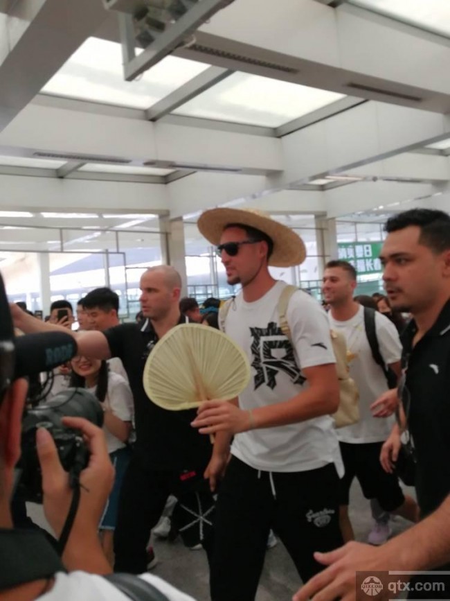 克莱飞抵北京 开启中国行