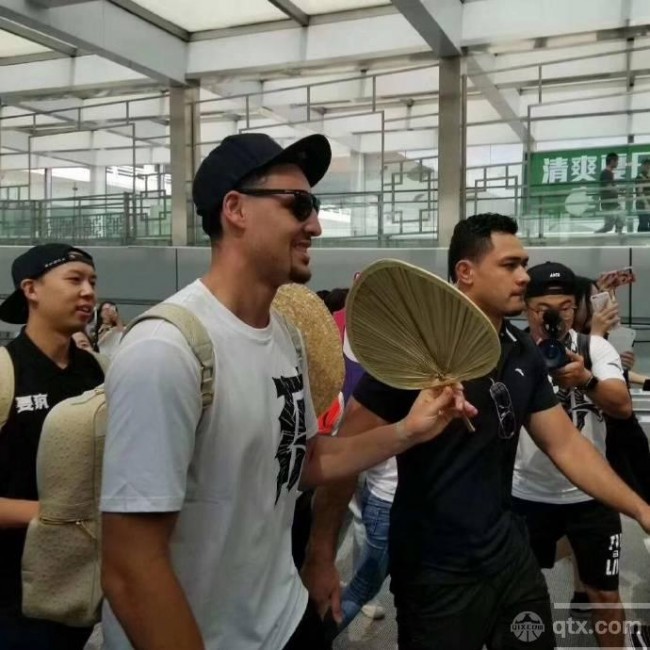 克莱飞抵北京 开启中国行