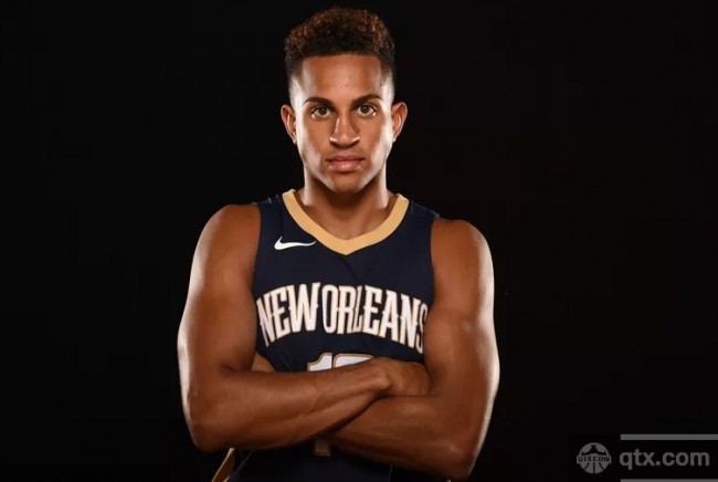 新奥尔良鹈鹕官方宣布杰克逊因伤退出夏季联赛