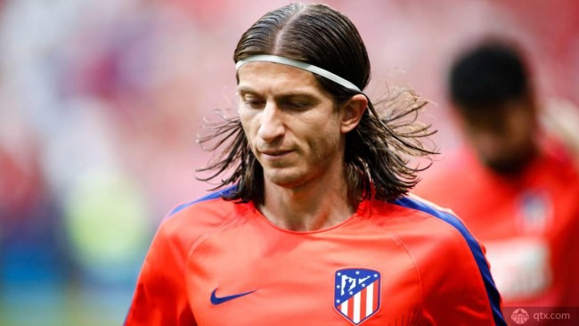 巴西国脚费利佩为梅西无缘最佳球员打抱不平